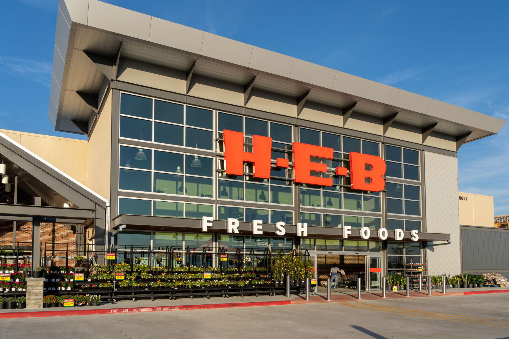 How Texas Grocery Chain H-E-B Created a Cult Following